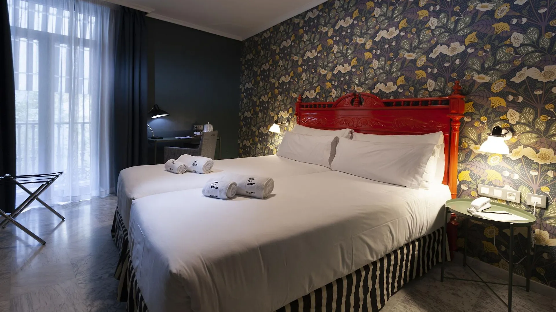 סביליה Petit Palace Puerta De Triana