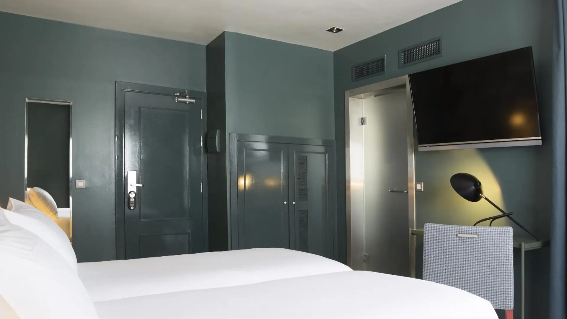 סביליה Petit Palace Puerta De Triana
