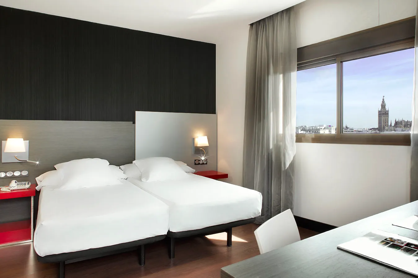 Petit Palace Puerta De Triana Seville Hotel