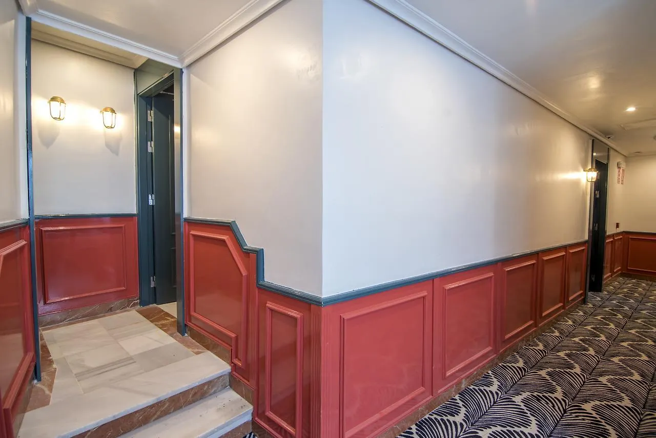 מלון סביליה Petit Palace Puerta De Triana