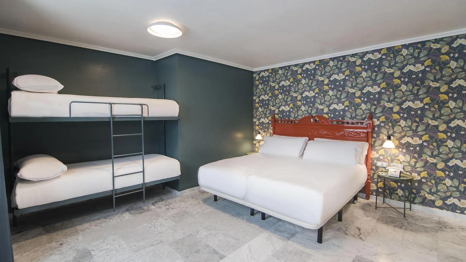 Petit Palace Puerta de Triana Sevilla Hotel