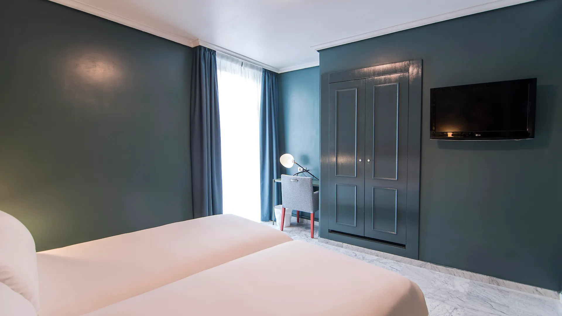 Petit Palace Puerta de Triana Sevilla Hotel